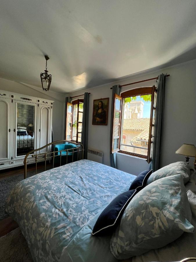 Appartement Rénové, Vue Sur Palais Des Papes, Terrasse Et Wifi Troisieme Etage Avignon