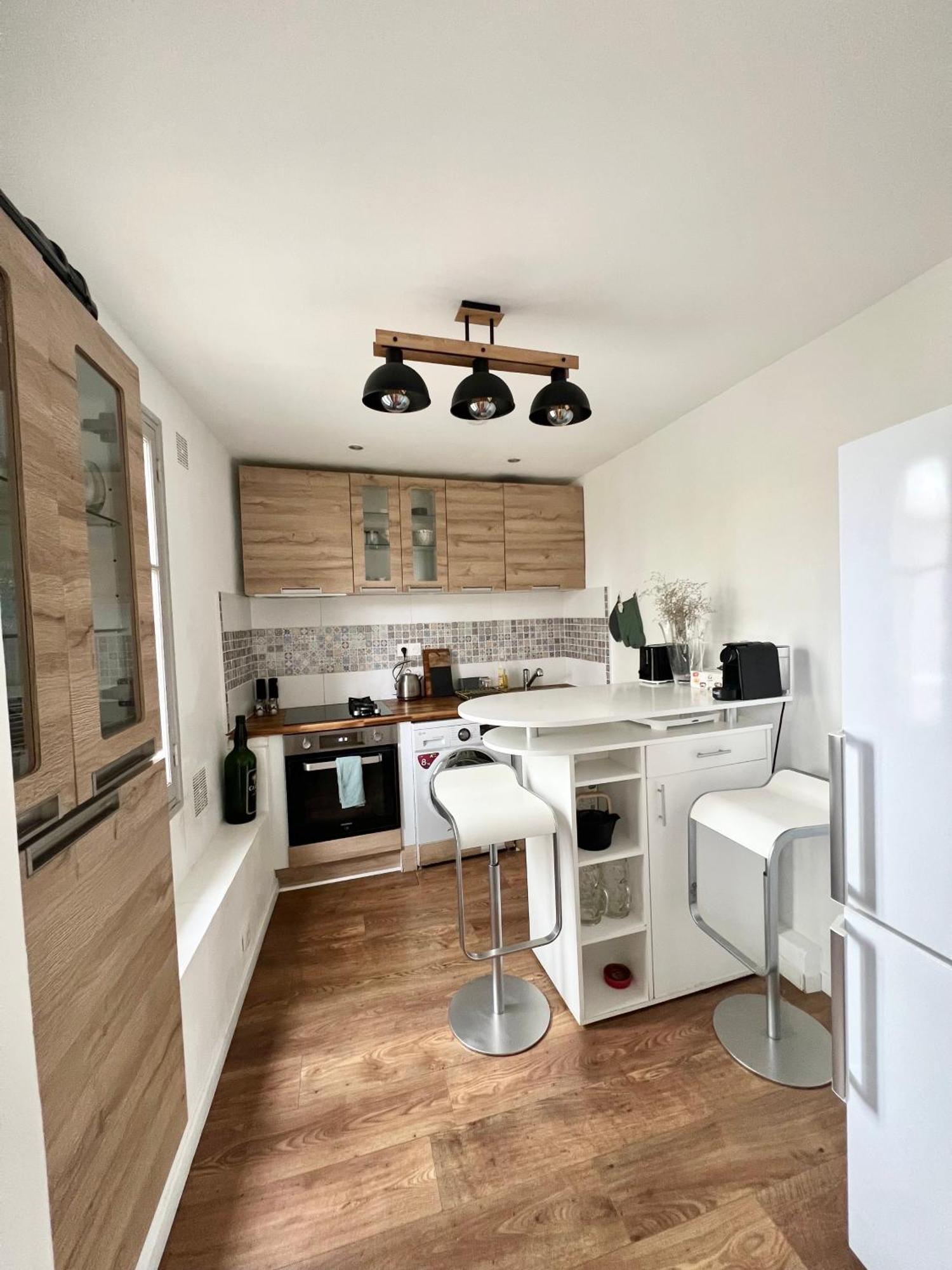 Appartement Rénové, Vue Sur Palais Des Papes, Terrasse Et Wifi Troisieme Etage Avignon