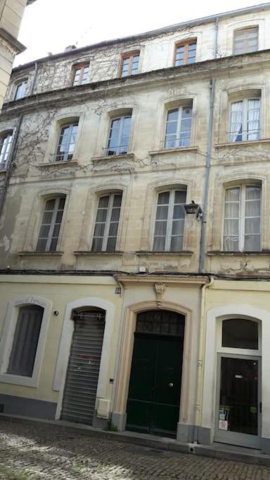 Renove, Vue Sur Palais Des Papes, Terrasse Et Wifi Troisieme Etage * Avignon