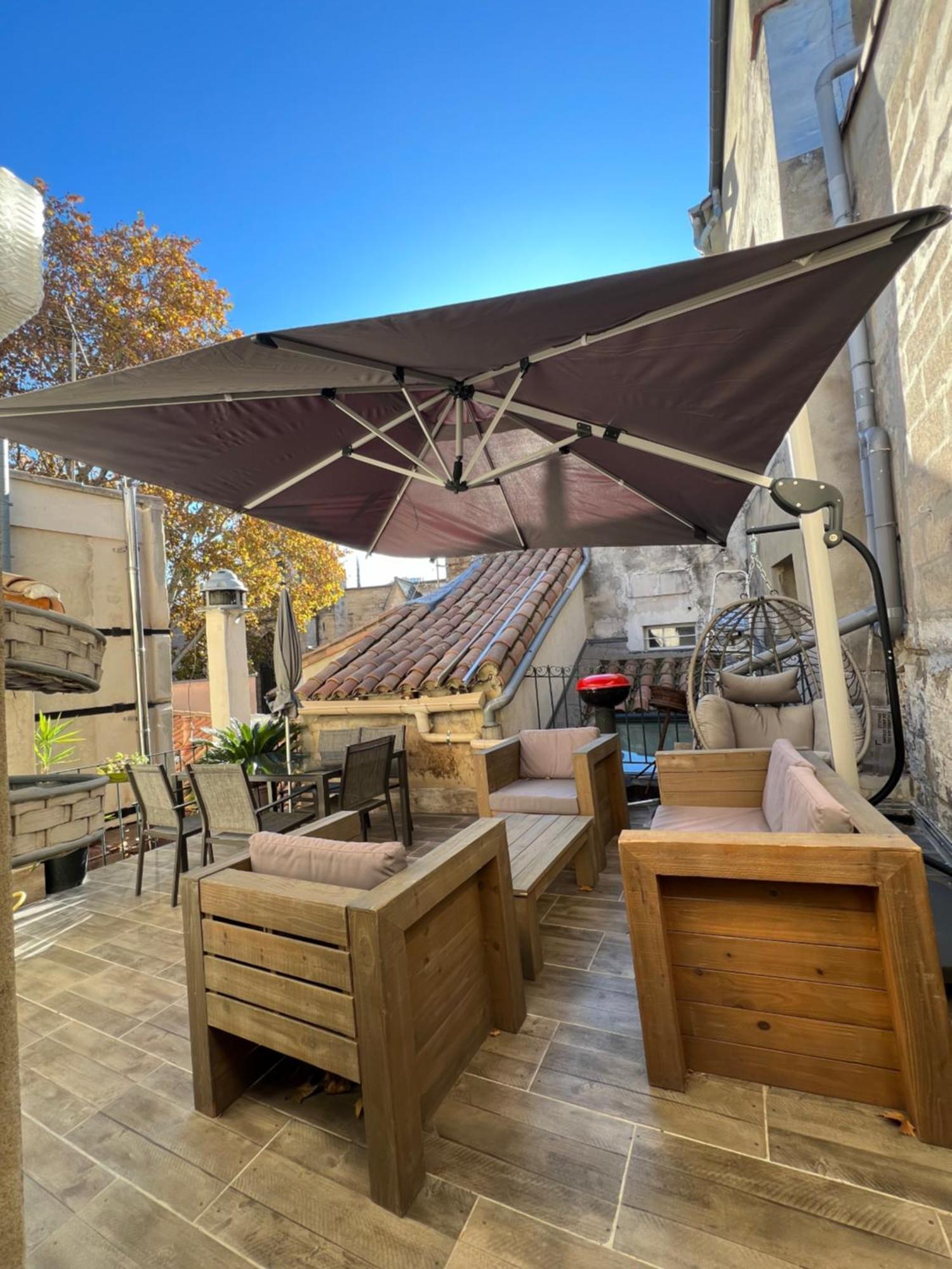 Apartment Renove, Vue Sur Palais Des Papes, Terrasse Et Wifi Troisieme Etage *