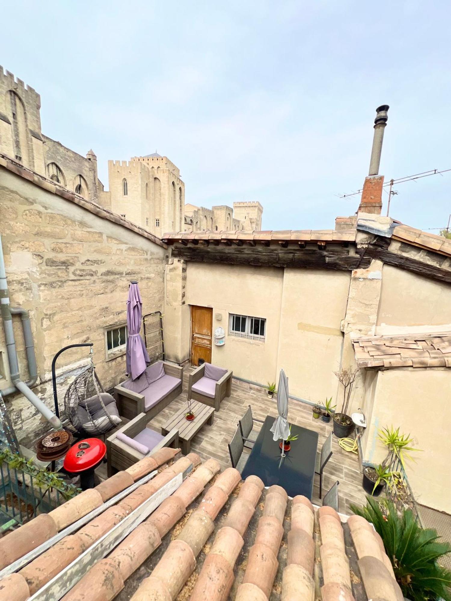 Apartment Renove, Vue Sur Palais Des Papes, Terrasse Et Wifi Troisieme Etage *