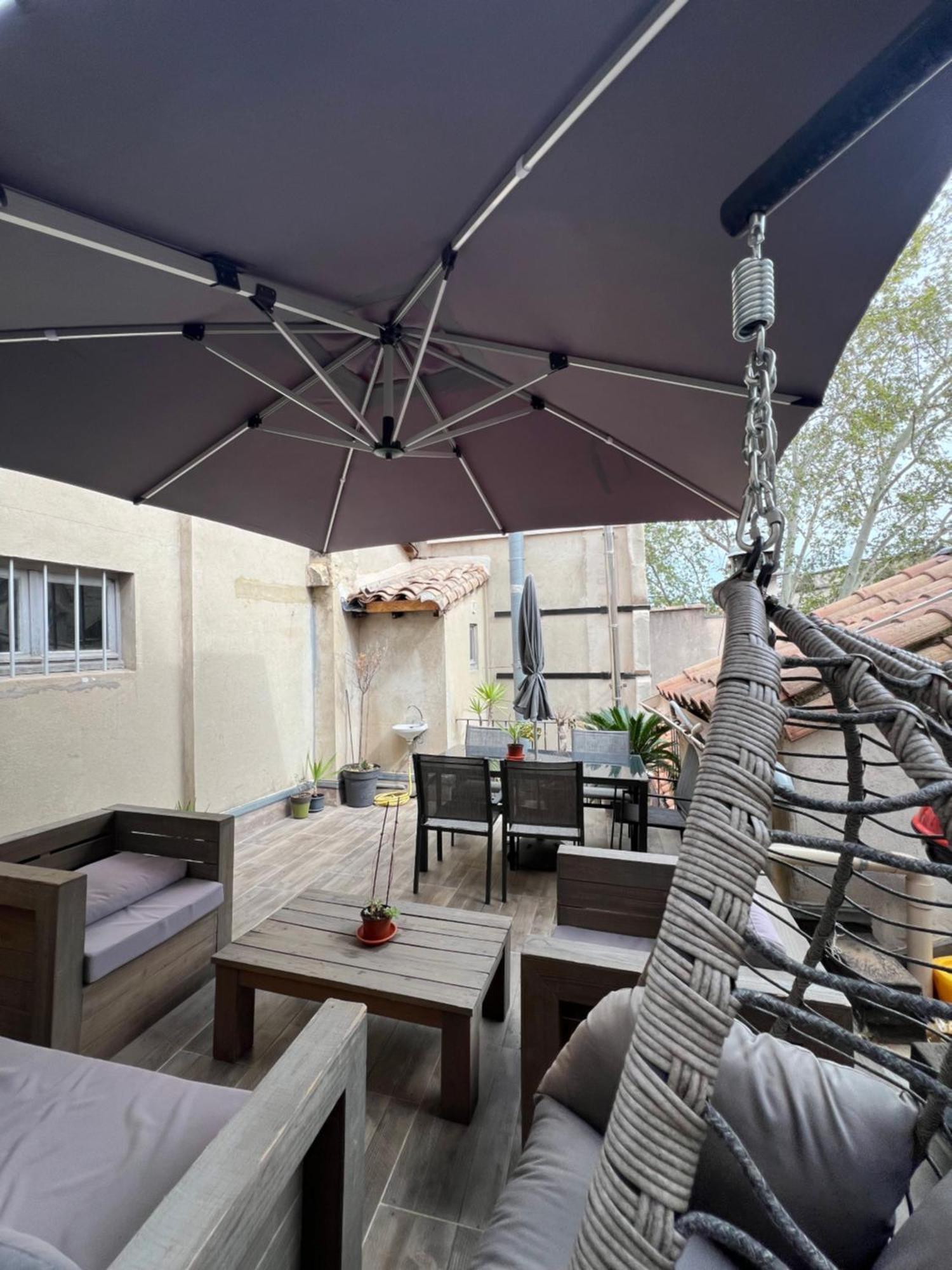 Renove, Vue Sur Palais Des Papes, Terrasse Et Wifi Troisieme Etage