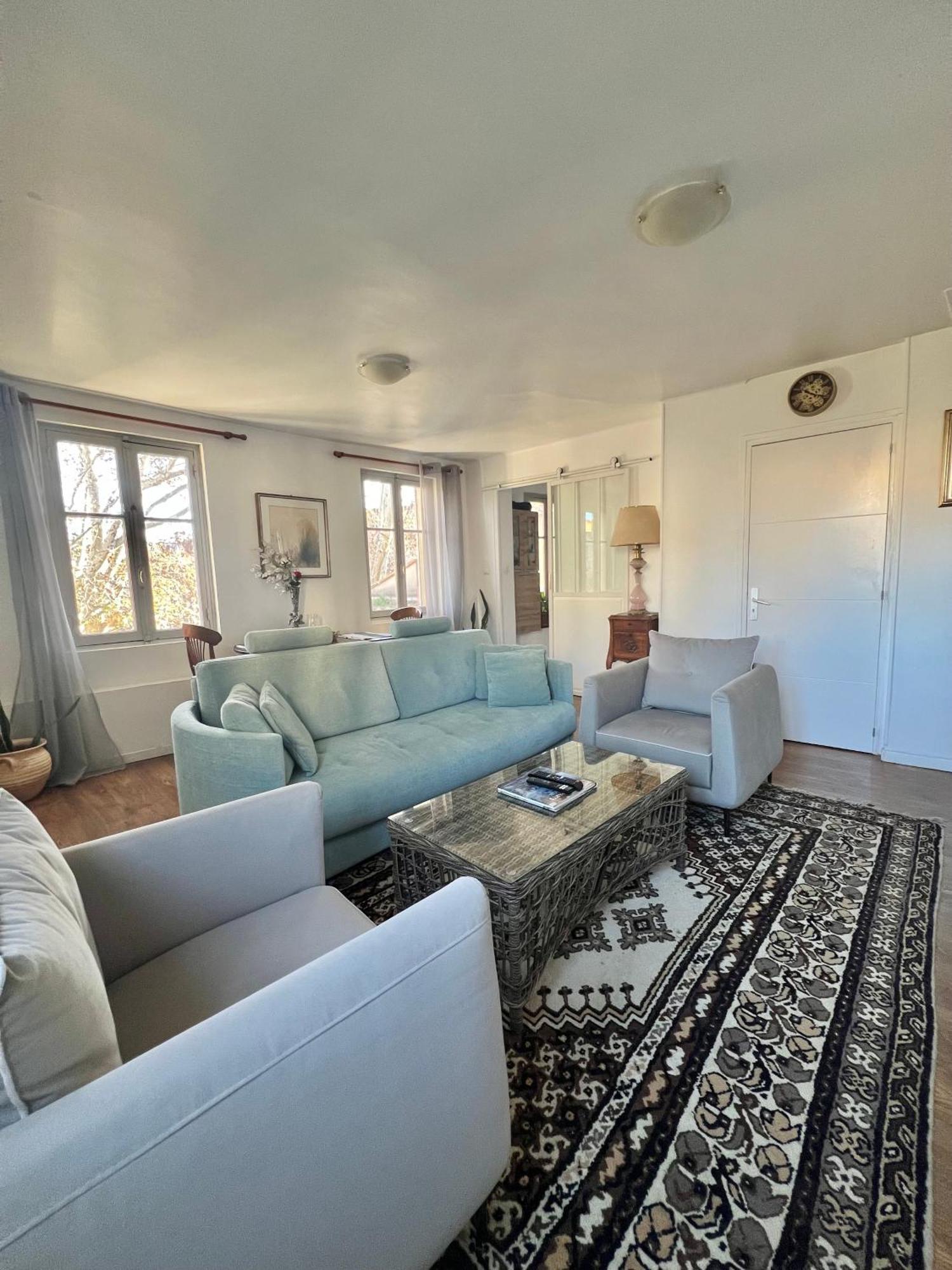 Renove, Vue Sur Palais Des Papes, Terrasse Et Wifi Troisieme Etage Apartment *